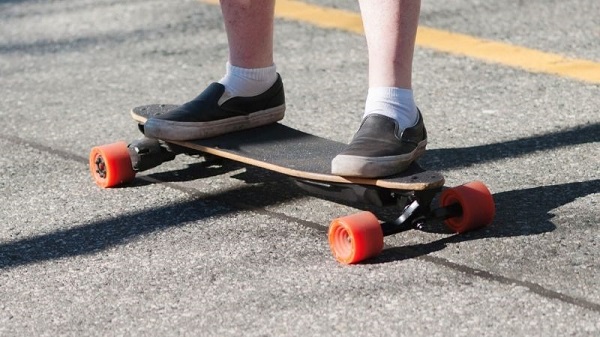 Are electric skate boards legal