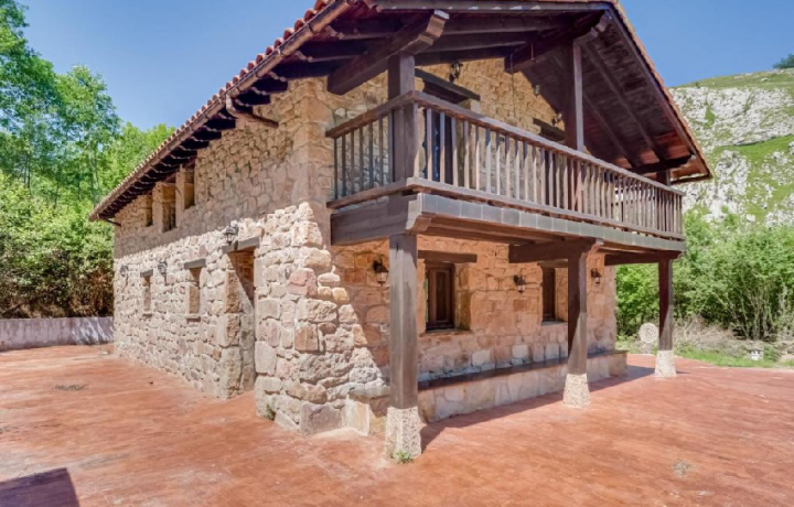 A more than rustic house in Cantabria