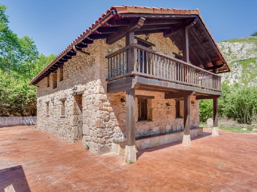 Rustic house in Cantabria