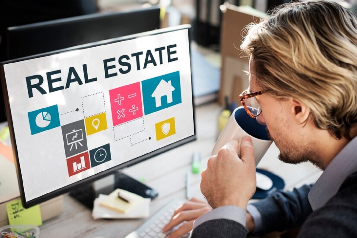 Which Course Is Best for Real Estate?