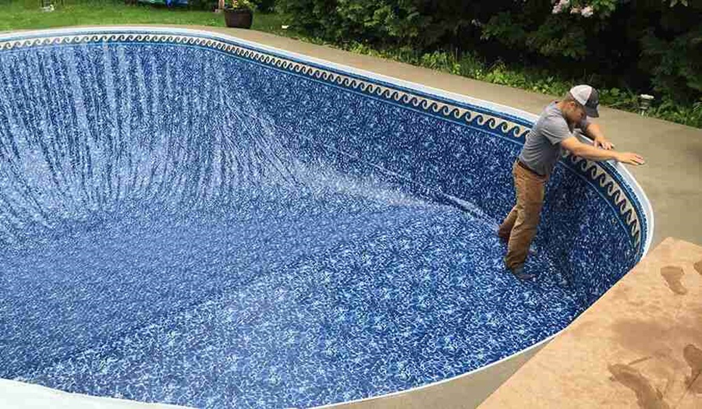Tips for preventing leak in a pool liner